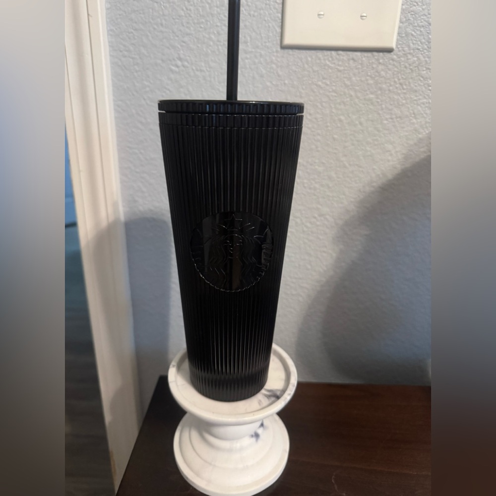 Starbucks Black 24 oz Venti Tumbler